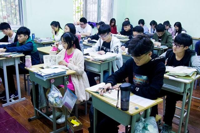 走进俄语公开课，一睹基石小语种高中班俄语老师的教学风采！