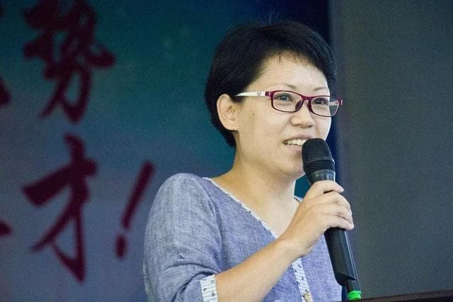 校园新闻｜家校携手育桃李——记高一年级家长会
